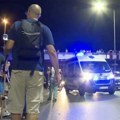 Miloš je gledao kako „reno“ gazi učesnike protesta na auto-putu, i odmah policiji predao dokaze o vozaču. Vozač je i…