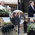 Tužna povorka na Novom groblju Brojne javne ličnosti odaju počast majci Željka Mitrovića (Foto/video)