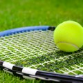 Medvedev pobedio Zvereva za finale u Haleu