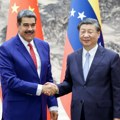 Šta je Maduro dobio na poklon od Sija: Ni gringosi mu ne mogu ništa (video)