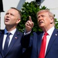 Tramp i Navrocki razgovarali o ratu u Ukrajini, bezbednosti i transatlantskim vezama