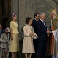 Srpska kraljevska porodica na proslavi zlatne svadbe švedskog kraljevskog para