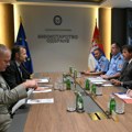 Ministar Gašić razgovarao sa šefom Delegacije Evropske unije u Srbiji