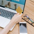 Građani Srbije masovno prelaze na onlajn šoping: Skok internet kupovine za čak 40 odsto