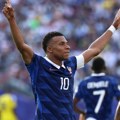 Francuzi pokrenuli sajt za izvinjenje Mbapeu - "Velika knjiga nacionalnog oproštaja"