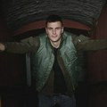 Isplivala fotka iz '97: Evo sa kojim poznatim glumcima je studirao Vuk Kostić FOTO