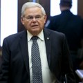 Menendez ne da funkciju Sramna reakcija američkog senatora na ozbiljne optužbe protiv njega