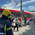 Stravični udesi u Beogradu: Muškarac i žena se sudarili sa tramvajem, oborena motociklistkinja!
