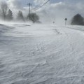 Obustavljena nastava zbog mećave! Đaci ostali kući - sneg besni ne posustaje!