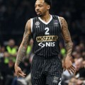 Karlik Džons birao najsmešnije saigrače, pa poručio: "Mi smo jako 'neozbiljan tim'... Na terenu je drugačije"