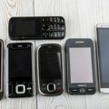 Ovo je 10 starih telefona koji bi mogli da vam donesu bogatstvo