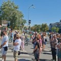 Blokada raskrsnice: Širom Novog Sada 16 minuta tišine