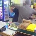 Vatrogasac sprečio pljačku u Šapcu: Razbojnik sa nožem upao u prodavnicu, usledio filmski obračun