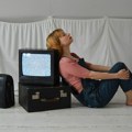 Gledanje televizije satima može biti povezano sa većim rizikom od demencije
