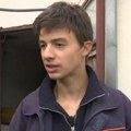 Boško (18) je odrastao u centru grada, a onda učinio nešto nezamislivo njegovim vršnjacima "Baba mi je pomogla finansijski"