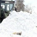 Vojska Srbije pomaže građanima u ugroženim opštinama u kojima je sneg stvorio velike probleme