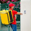 DoorDash preuzima Deliveroo: Tržište dostave se širi na 40 zemalja sa milijardu stanovnika