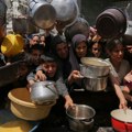 93 Kamiona pomoći ušlo u Gazu: Izrael otvorio granice za humanitarnu pomoć posle višemesečnog zastoja