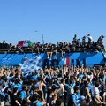 Deca Vezuva na ulicama – Napoli slavi titulu