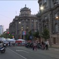 Nastavljen protest neformalne grupe zaposlenih na univerzitetu ispred Vlade Srbije