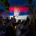 Novo vreme projekcija na multimedijalnoj fontani
