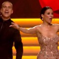 Počelo finale Zvezde Granda: Ana Sević u zlatnoj korset haljini, Milan Mitrović nikad elegantniji: Sve puca od glamura