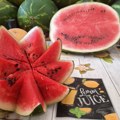 Stigla sezona lubenica i dinja, a ovo su trenutne cene! Inženjer za "Blic Biznis" objasnio šta kupci treba da traže i koje…