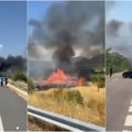Stravična nesreća u Grčkoj Tri osobe izgorele nakon sudara automobila i kamiona (video)