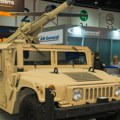 Priština se naoružava: Kupuje američke artiljerijske sisteme koji kombinuju haubicu 105 mm sa lakim vojnim vozilom (foto)