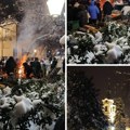 (Video) Širom Vojvodine gore badnjaci, svi su se okupili ispred crkava: Veselje može da počne!
