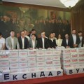 Nova slovna greška naprednjaka: U žurbi da predaju listu prvi, progutali slovo u Vučićevom imenu FOTO