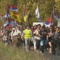 Poslednji dan pešačenja do Beograda: Jednoj koloni studenata se pridružili paori sa traktorima