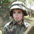 Na služenje vojnog roka prijavljuje se više žena nego muškaraca! Prelepa Dajana ispunila san i obukla uniformu (foto)