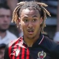 Fudbaler Nice pretio da će skočiti sa nadvožnjaka