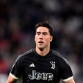 Vlahoviću žele da smanje platu u Juventusu: Direktori spremaju novi ugovor, Italijani otkrili detalje