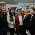 Brnabić i Gujon u Kragujevcu: Srbija donosi samostalno i odgovorno svoje odluke