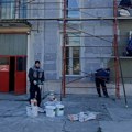 FOTO: Novosadski vatrogasci obnavljaju vatrogasni dom u Budisavi, potrebna im je pomoć