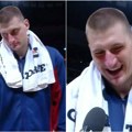 Jokić "umro" od smeha posle istorijske utakmice! Sve je ličilo na običan intervju, a onda je Srbin dobio ovo pitanje…