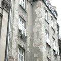 "Čak i oni koji se ne slažu će biti primorani da plate" Oronule fasade na zgradama predstavljaju sve veću opasnost - Ko snosi…