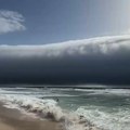 Snimak sa plaže na popularnom letovalištu izbezumio je ljude: Ovo nije ogroman talas