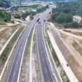 Vučić na otvaranju deonice autoputa Preljina-Požega: Građani će do 15. jula moći da se voze besplatno