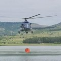 Skopljanac kamenjem gađao policijski helikopter za gašenje požara