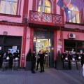 Protest Zaječaraca ispred Gradske uprave, traže uvođenje Privremenog organa i nove izbore