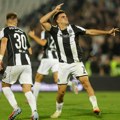 Jovan Milošević zatresao mrežu zvezde za dramu u humskoj! Crno-beli su i dalje živi... Pogledajte gol Partizana!