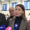 Mesarovićeva: Ženama zaposlenim u pogonu Jumko u Rudnoj Glavi po 20.000 dinara