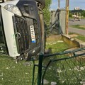 Kineski državljanin kombijem sleteo sa puta u Majuru (FOTO, VIDEO)