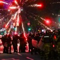 Incident kod Predsedništva: Napadnuti pripadnici policije, Žandarmerija potiskuje