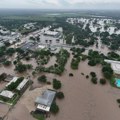 Katastrofalne poplave u Teksasu: Poginule najmanje dve osobe, u toku evakuacije stanovništva