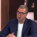 "Bolje da se moji roditelji ljute na sina, nego da ne budem pravičan!" Vučić o razgovoru sa ocem i majkom oko novčane pomoći…
