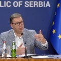 Vučić: Od pisanja stranih medija važniji je oporavak puteva kod Priboja(VIDEO)